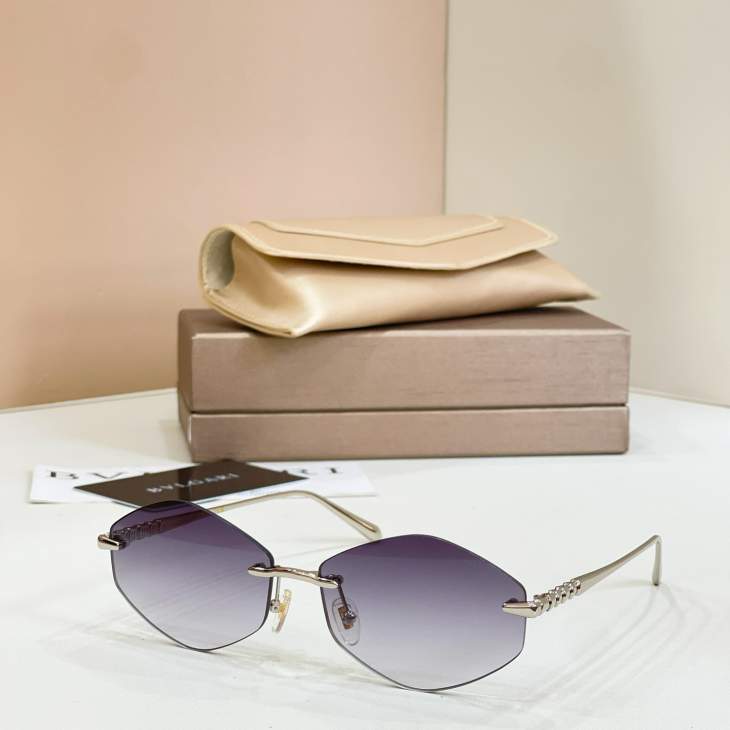 Picture of Bvlgari Sunglasses _SKUfw80535526fw